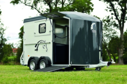 20200908 - MAXI 2 - TROIS QUART AVANT DROIT - PONT AVANT OUVERT